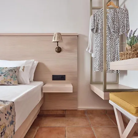 Apartahotel Nemesis 4*