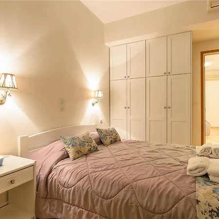 Nemesis Apartahotel 4*