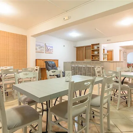 Apartahotel Nemesis 4*