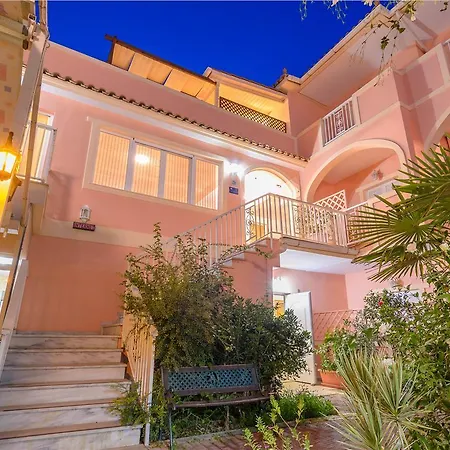 Nemesis لاغاناس