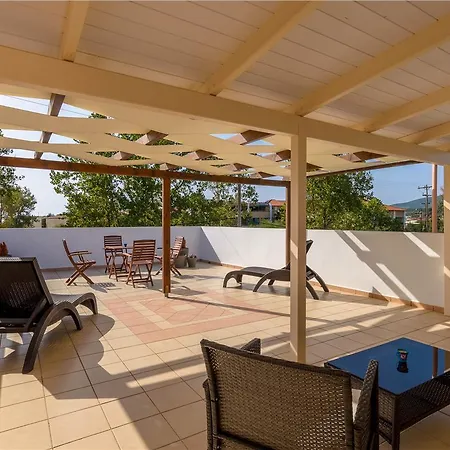 Nemesis 3* לגאנאס