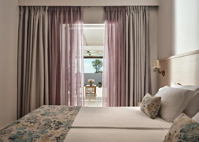Nemesis Aparthotel 3*